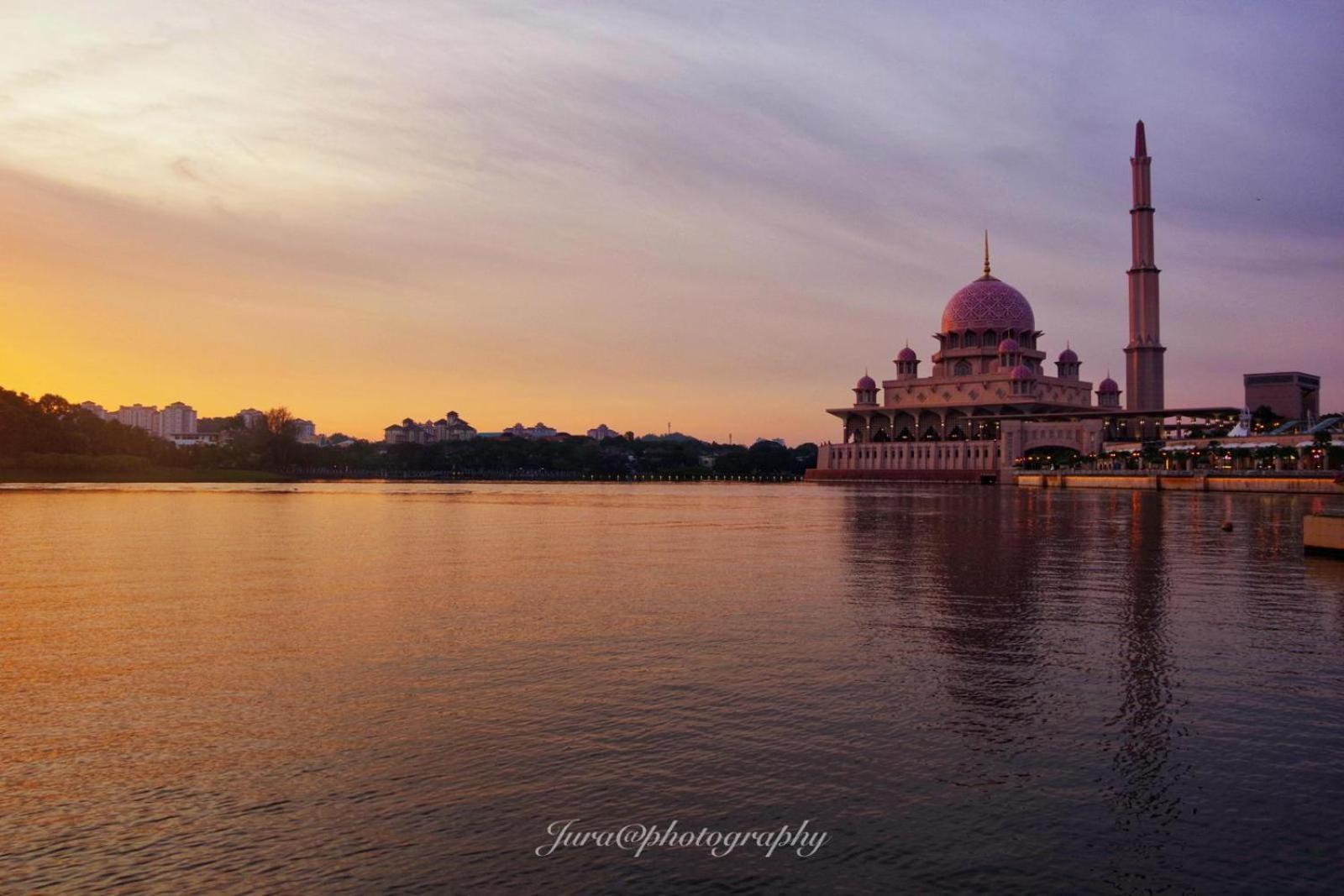 Putrajaya Transit Romestay Экстерьер фото